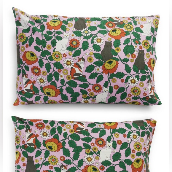 BAGGU Other - Baggu Pillowcases - Daisy Cat